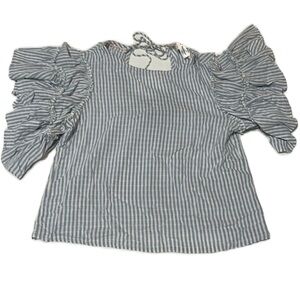 Chelsea & Theodore Striped Seersucker Bell Sleeve Blouse. Size Large NWT